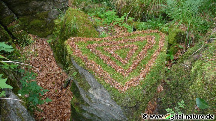 Landart-Installation Felsgeometrie